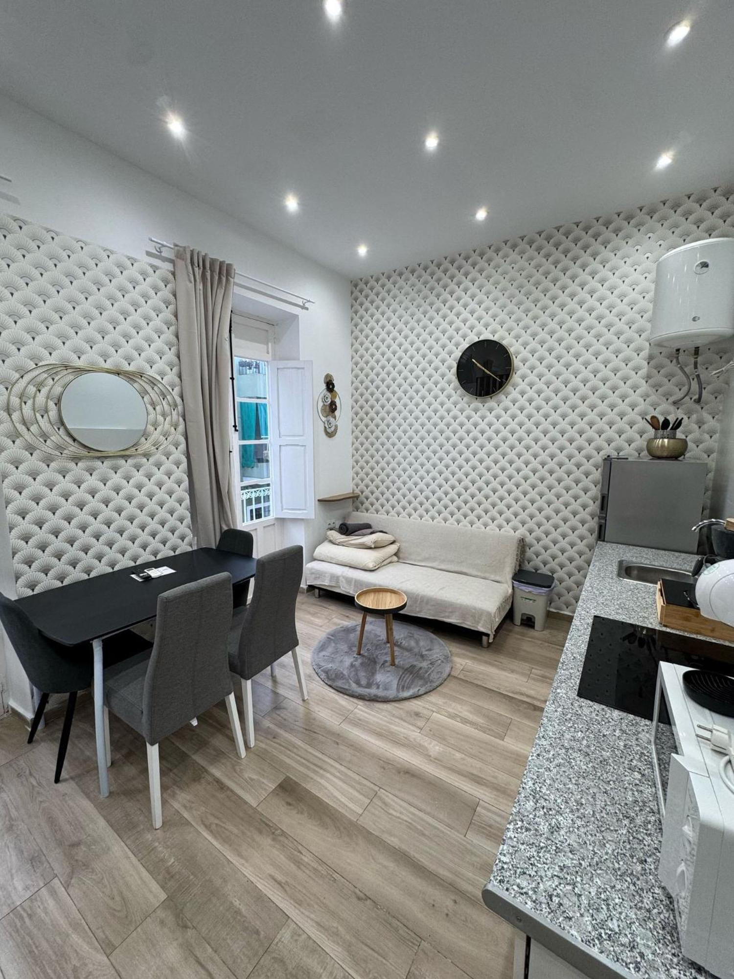 Luxury Apartments Near The Beach And Downtown Centrum 8 อาลิกันเต ภายนอก รูปภาพ
